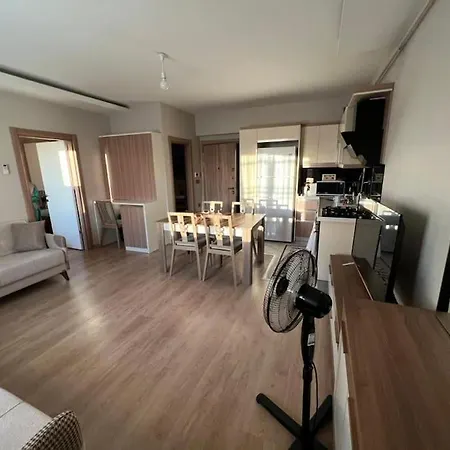 Apartment 1 Bedroom Free Pool Parking And Security *